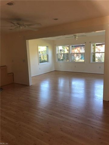 119 Diggs DR, Hampton, VA 23666