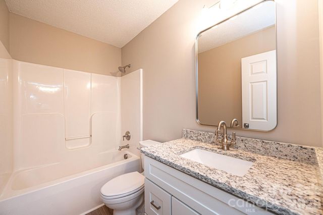 1337 Gallatin Lane, Hudson, NC 28638