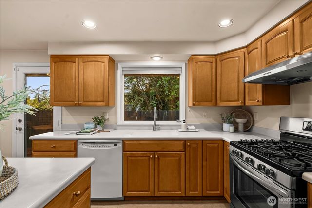 117 NW 130th Street, Seattle, WA 98133