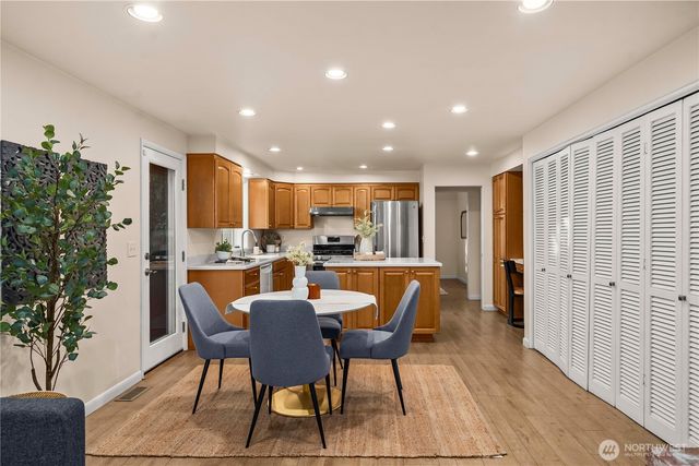 117 NW 130th Street, Seattle, WA 98133