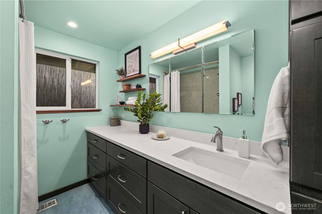 117 NW 130th Street, Seattle, WA 98133