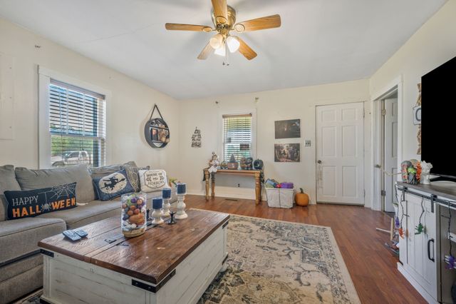 6491 Piney River Rd, N, Bon Aqua, TN 37025