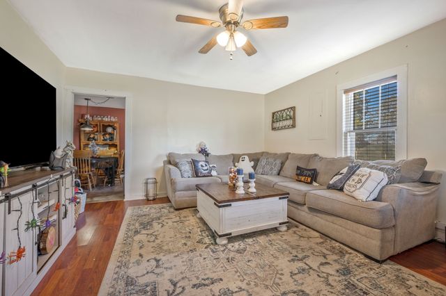 6491 Piney River Rd, N, Bon Aqua, TN 37025