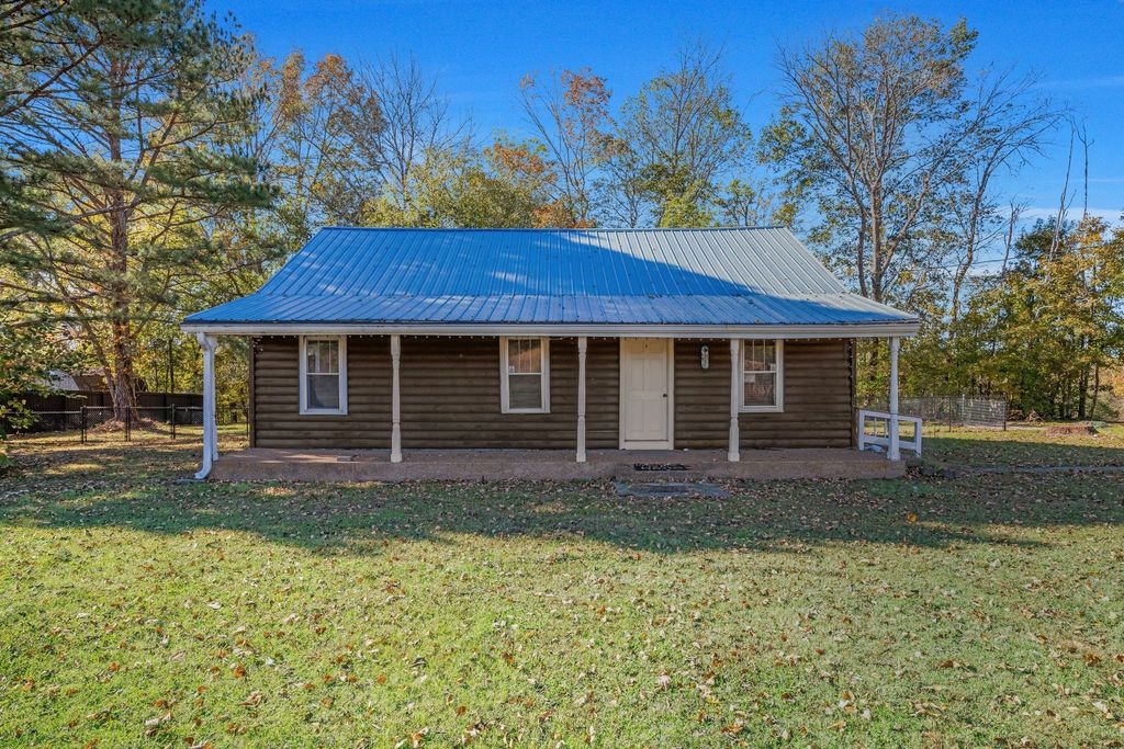 6491 Piney River Rd, N, Bon Aqua, TN 37025