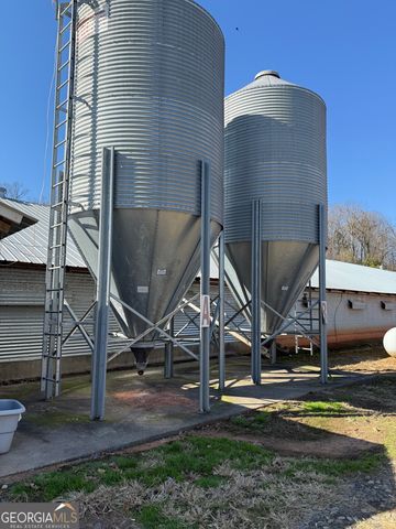 319 Hunters Creek Road, Toccoa, GA 30577