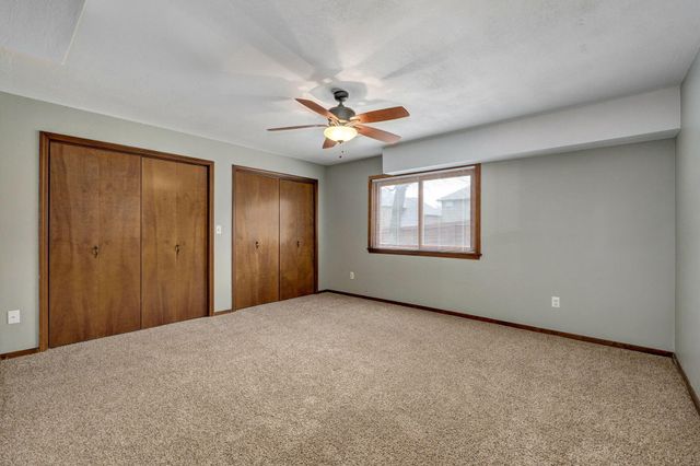 922 E Manchester Drive, Springfield, MO 65810