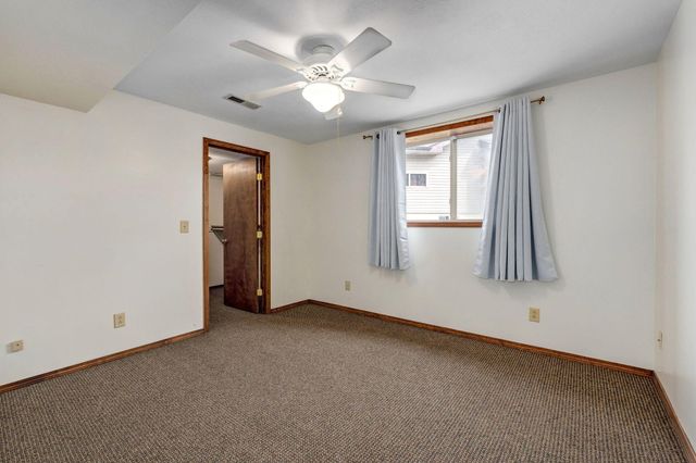 922 E Manchester Drive, Springfield, MO 65810