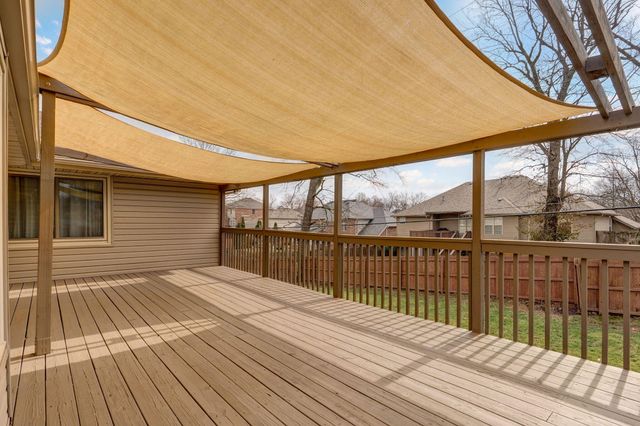 922 E Manchester Drive, Springfield, MO 65810