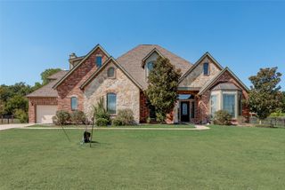 132 Silver Rose Boulevard, Burleson, TX 76028