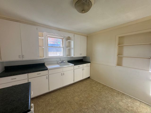 31 Wolcott Avenue 2, Torrington, CT 06790