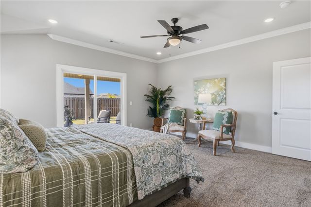 70 E Loveland Loop, Farmington, AR 72730