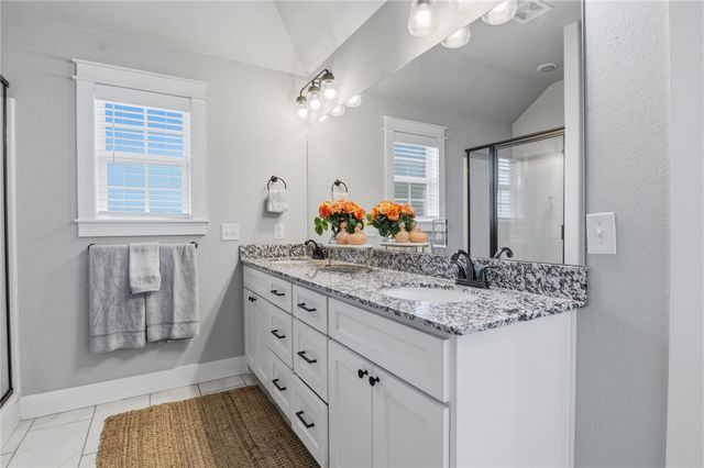 70 E Loveland Loop, Farmington, AR 72730
