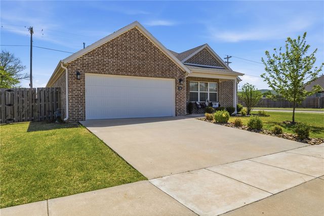 70 E Loveland Loop, Farmington, AR 72730