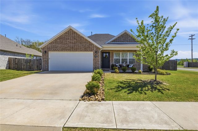 70 E Loveland Loop, Farmington, AR 72730