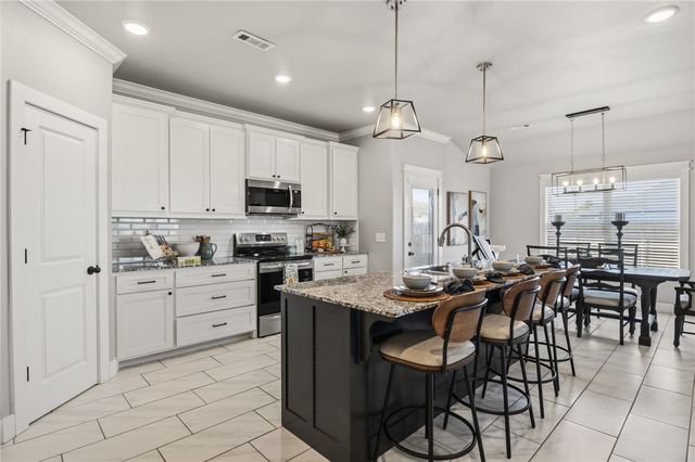 70 E Loveland Loop, Farmington, AR 72730