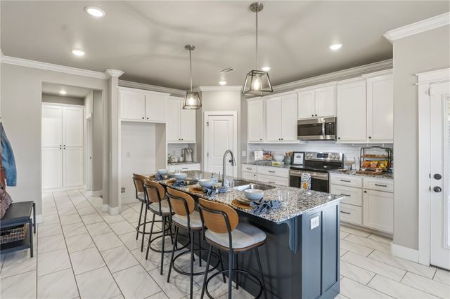 70 E Loveland Loop, Farmington, AR 72730