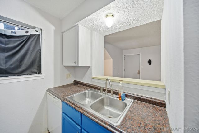 2215 E 67th Street 1511, Tulsa, OK 74136