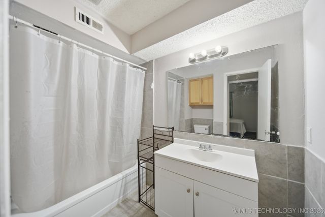 2215 E 67th Street 1511, Tulsa, OK 74136