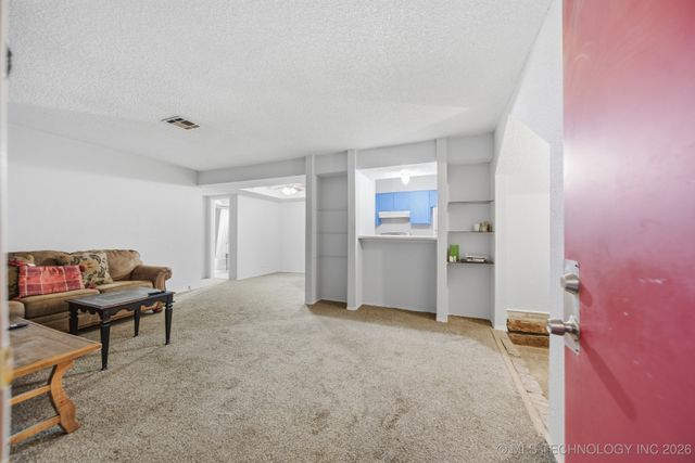 2215 E 67th Street 1511, Tulsa, OK 74136