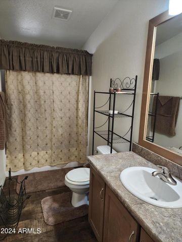 16005 N 32nd Street 31, Phoenix, AZ 85032