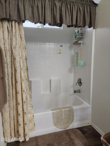 16005 N 32nd Street 31, Phoenix, AZ 85032