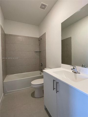 210 SW 159th Ct, Pembroke Pines, FL 33027