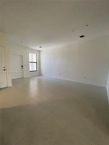 210 SW 159th Ct, Pembroke Pines, FL 33027