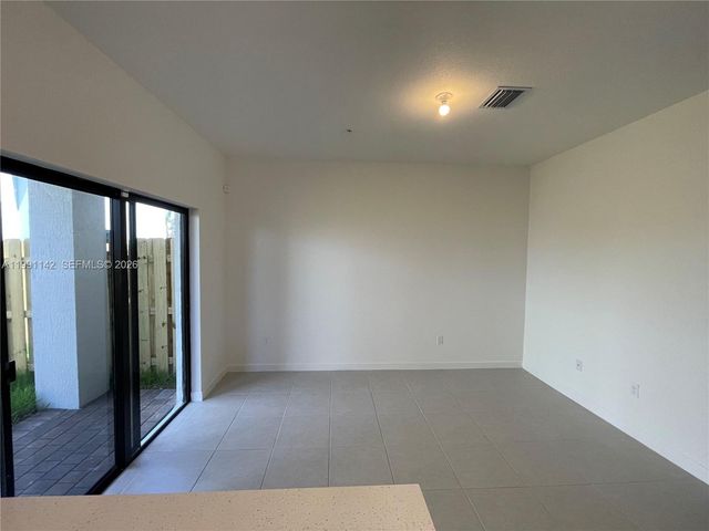 210 SW 159th Ct, Pembroke Pines, FL 33027