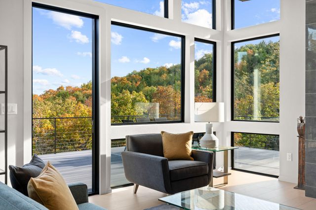 176 Canada Drive, Branson West, MO 65737