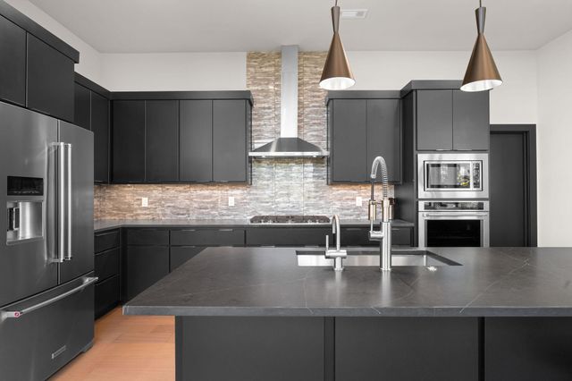 176 Canada Drive, Branson West, MO 65737