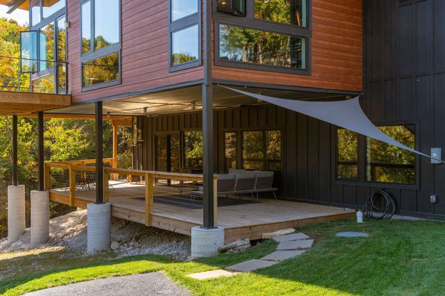 176 Canada Drive, Branson West, MO 65737