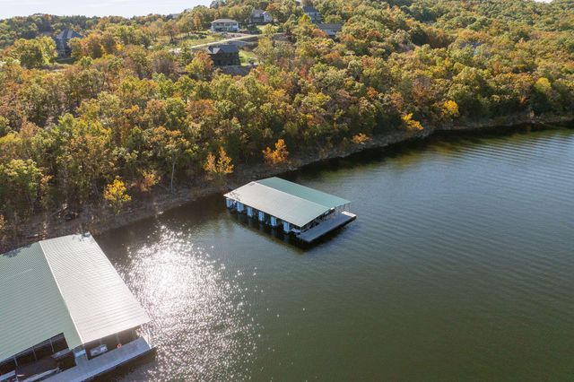 176 Canada Drive, Branson West, MO 65737