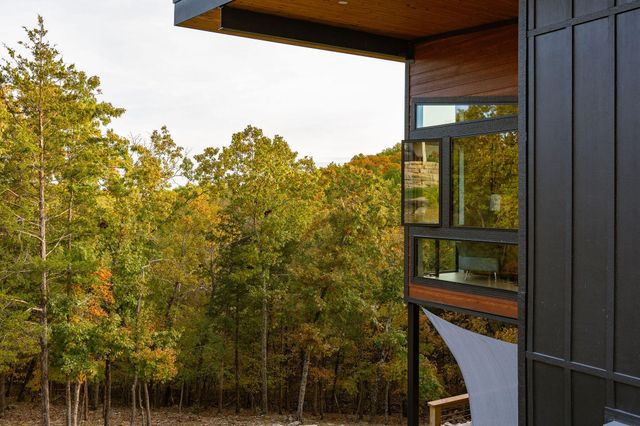 176 Canada Drive, Branson West, MO 65737