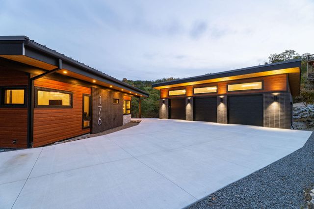 176 Canada Drive, Branson West, MO 65737