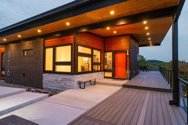 176 Canada Drive, Branson West, MO 65737