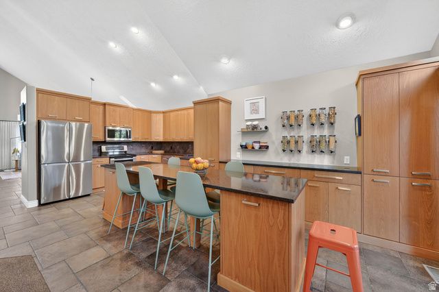 1446 E VINEYARD CT, Millcreek, UT 84106