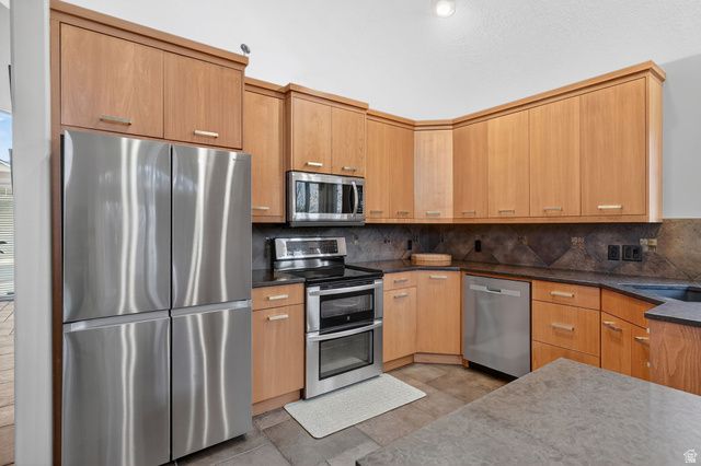 1446 E VINEYARD CT, Millcreek, UT 84106