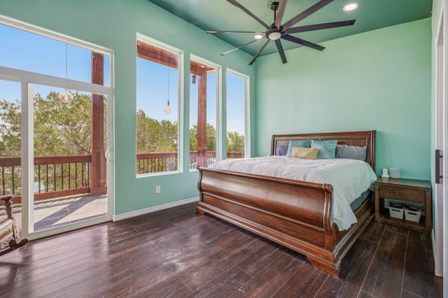 4945 Peachtree Circle, Granbury, TX 76048