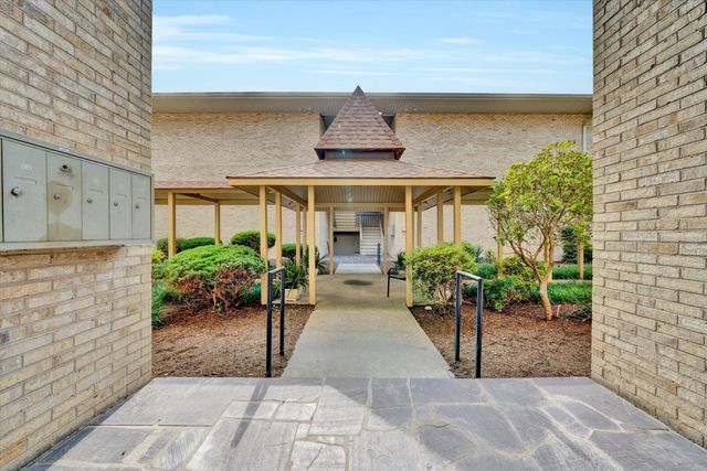 5260 Crossbow Cir Unit 9E, Roanoke, VA 24018
