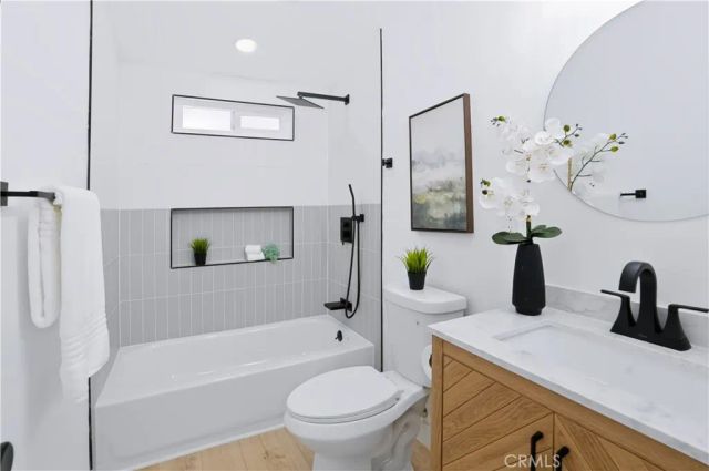 2225 Maple, Costa Mesa, CA 92627