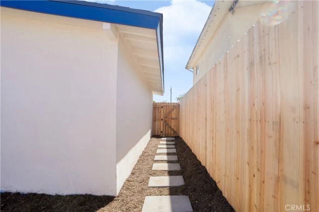 2225 Maple, Costa Mesa, CA 92627