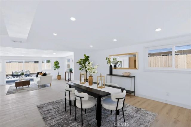 2225 Maple, Costa Mesa, CA 92627