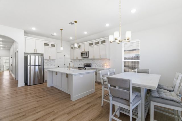 3612 Avenue J, Fort Worth, TX 76105