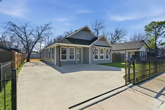 3612 Avenue J, Fort Worth, TX 76105
