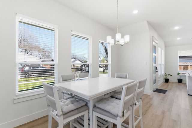 3612 Avenue J, Fort Worth, TX 76105