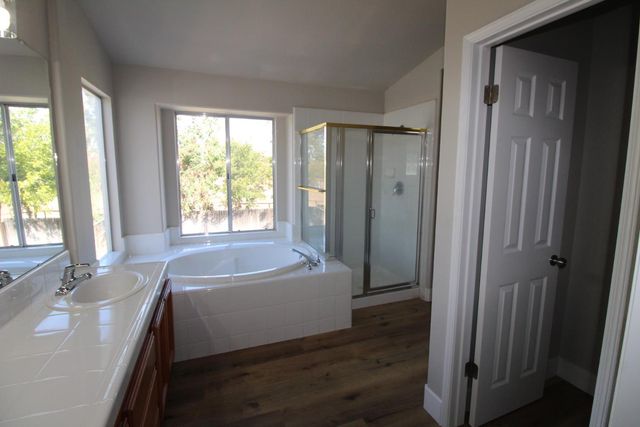 2117 Goshen Avenue, Clovis, CA 93611