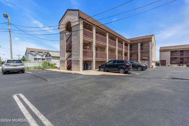 1008 Ocean Avenue, Point Pleasant Beach, NJ 08742