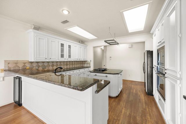 7175 Kingston Cove Lane, Willis, TX 77318