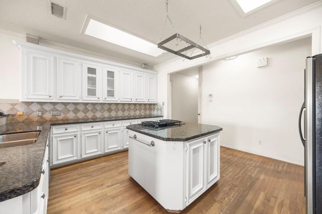 7175 Kingston Cove Lane, Willis, TX 77318