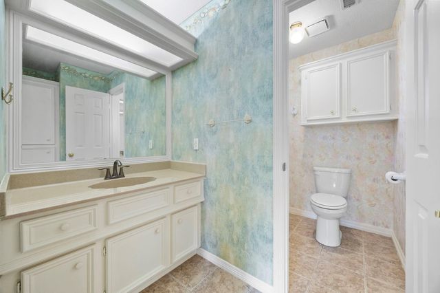 7175 Kingston Cove Lane, Willis, TX 77318